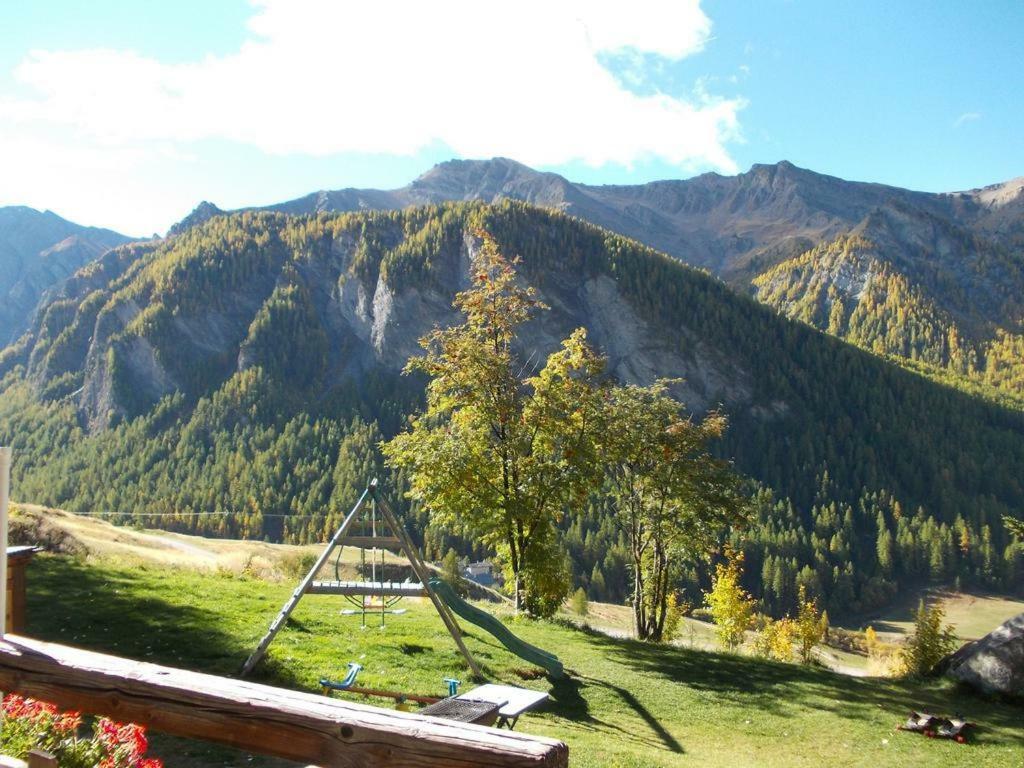 Le Grand Tetras Hotel Saint-Vérand Buitenkant foto